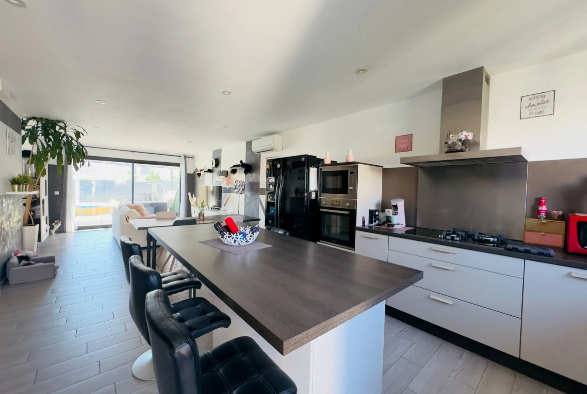 Villa moderne de 120 m² avec piscine à Pollestres, proche Perpignan 