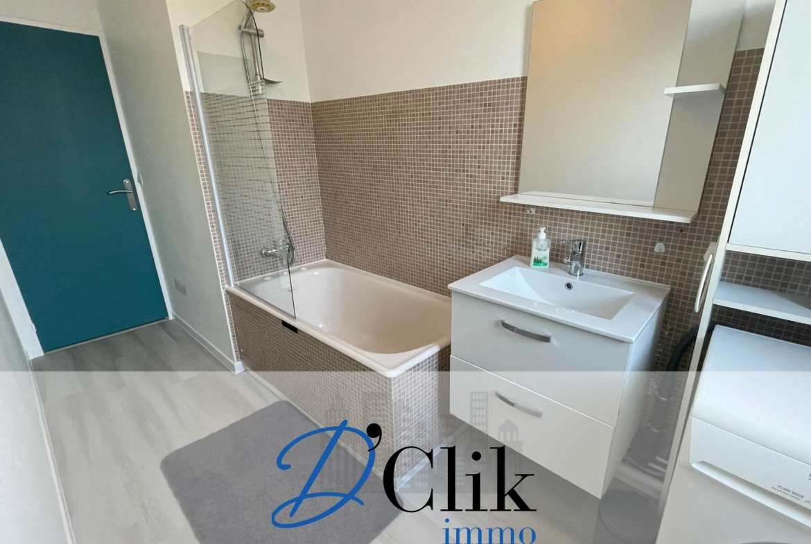 Charmant appartement T1 bis rénové avec balcon à Laval proche piscine 