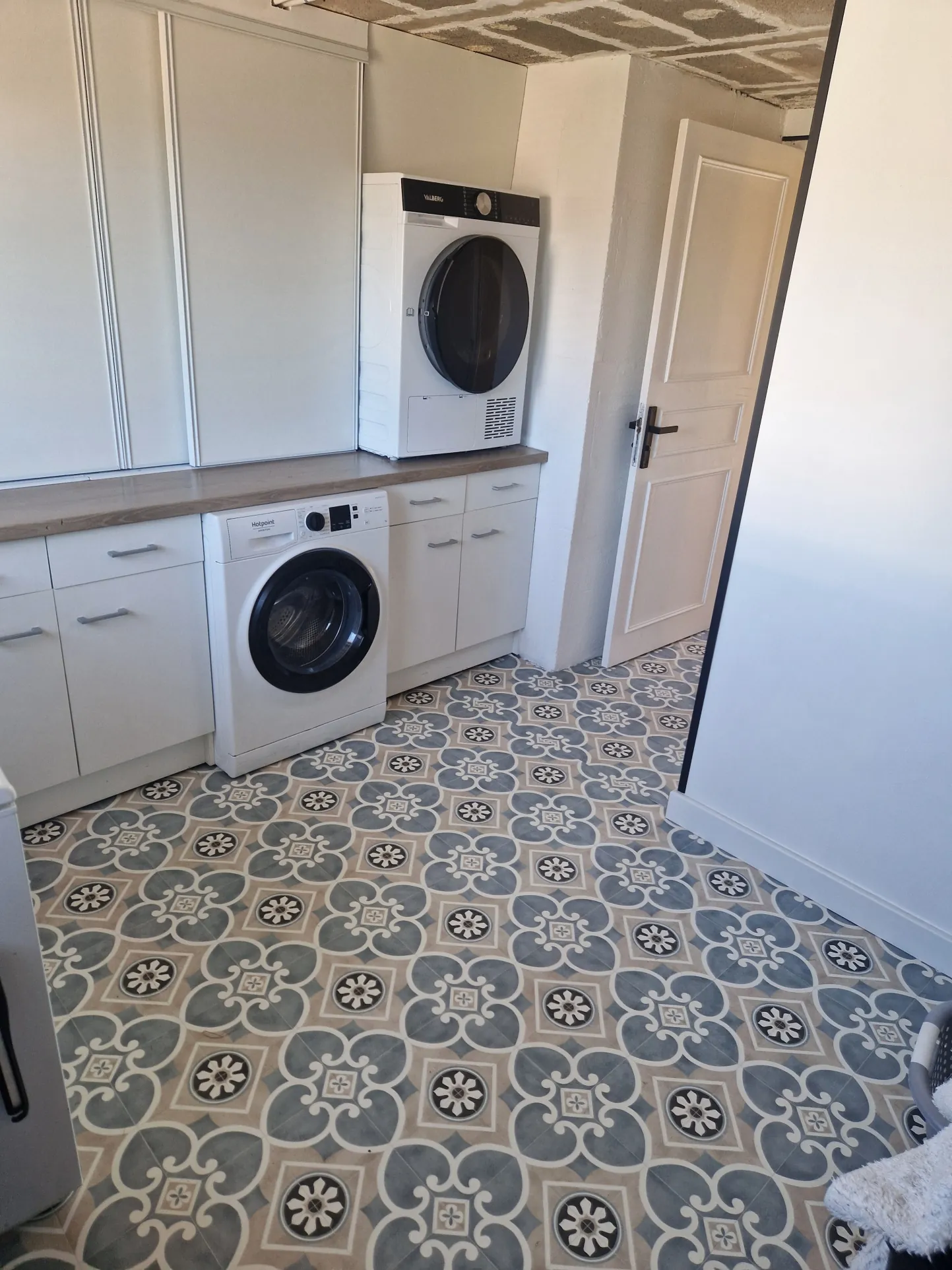 Maison à vendre à Favars avec piscine et terrasse – Rénovée, 115 m² 