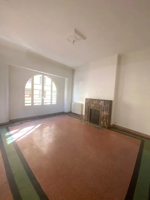 Appartement T4 lumineux avec balcon à vendre à Perpignan 