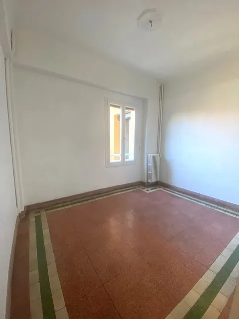 Appartement T4 lumineux avec balcon à vendre à Perpignan 