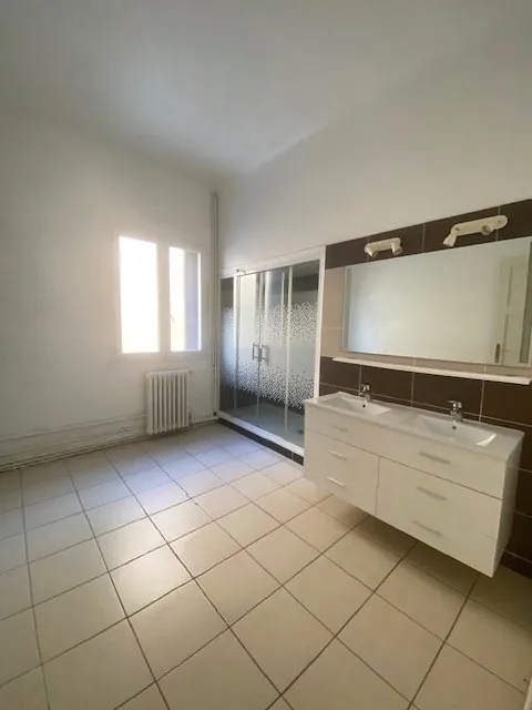 Appartement T4 lumineux avec balcon à vendre à Perpignan 