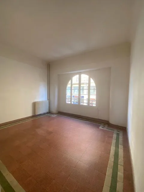 Appartement T4 lumineux avec balcon à vendre à Perpignan 