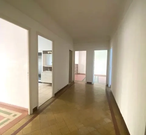 Appartement T4 lumineux avec balcon à vendre à Perpignan