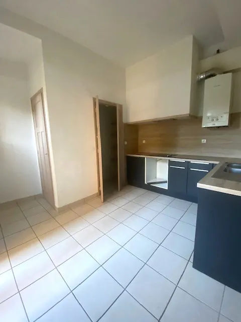 Appartement T4 lumineux avec balcon à vendre à Perpignan 