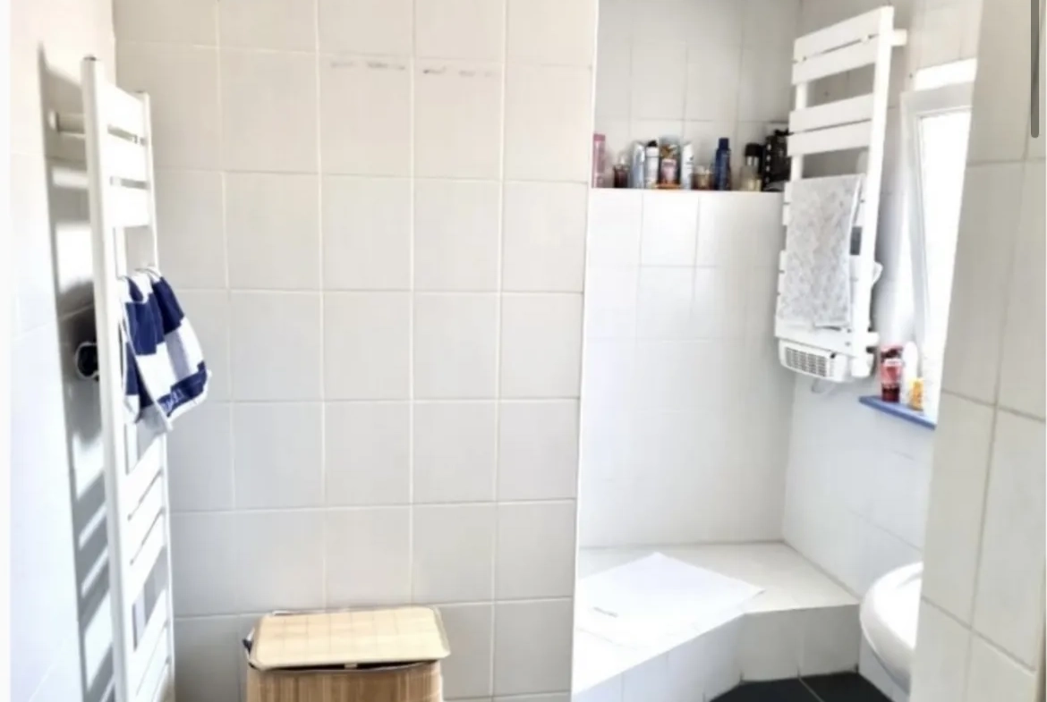 Maison familiale mitoyenne à Florange de 140 m2 avec jardin et garage 