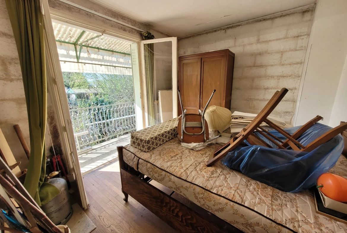 Pavillon à vendre à Aix en Othe – Maison avec sous-sol et 3 chambres 