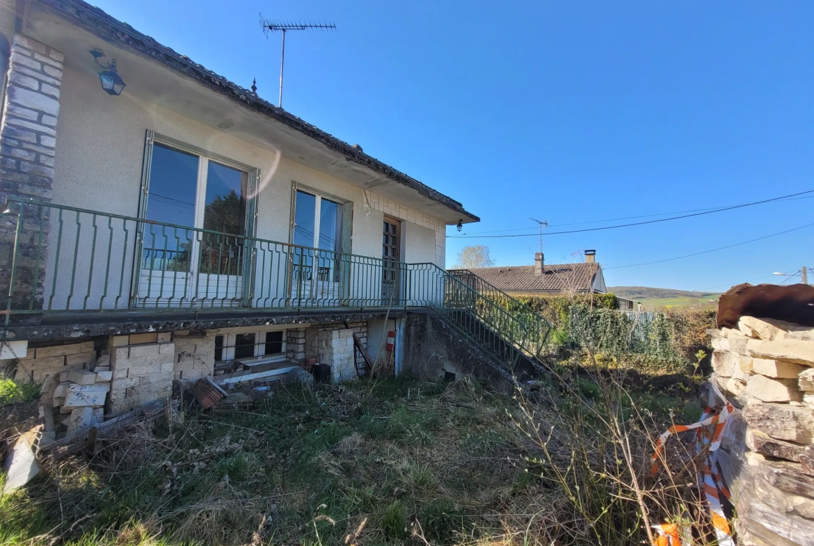 Pavillon à vendre à Aix en Othe – Maison avec sous-sol et 3 chambres 