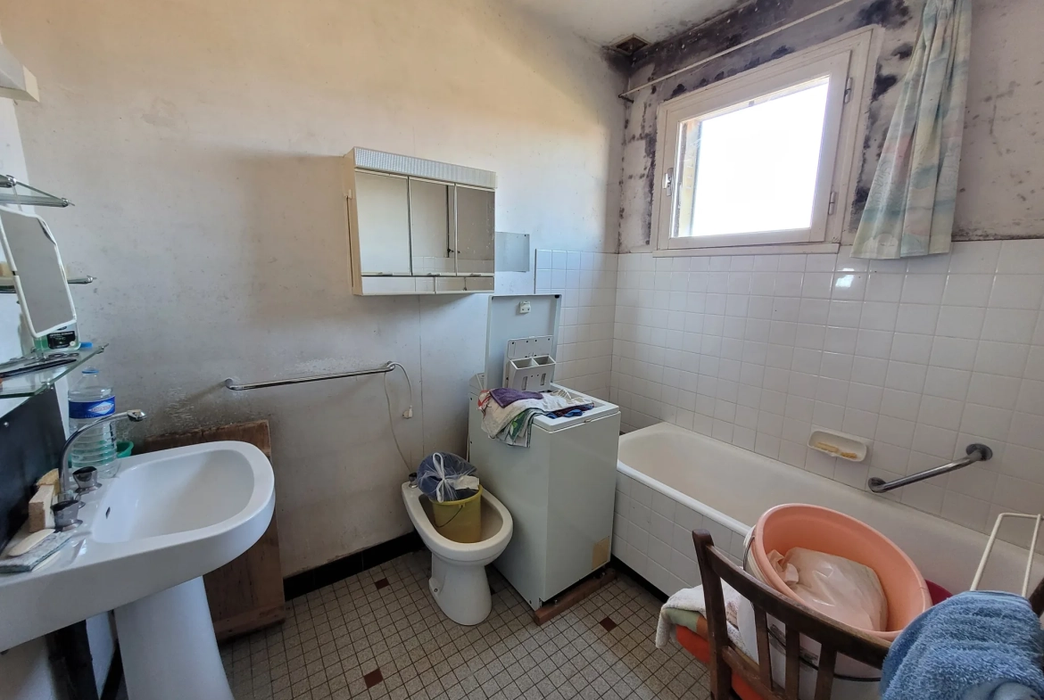 Pavillon à vendre à Aix en Othe – Maison avec sous-sol et 3 chambres 