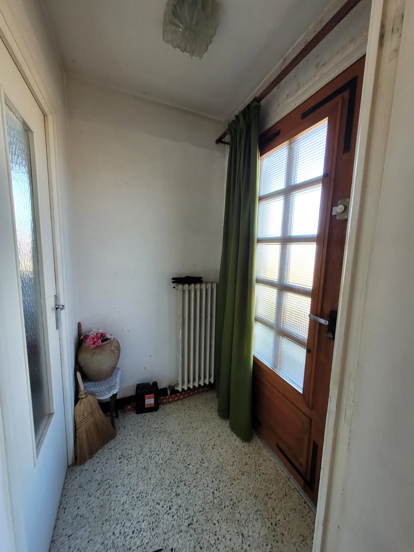 Pavillon à vendre à Aix en Othe – Maison avec sous-sol et 3 chambres 