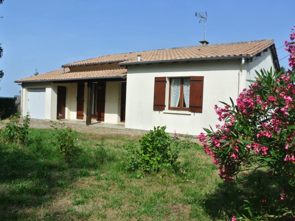 Maison de plain-pied à vendre près de Marmande avec grand jardin à Beaupuy