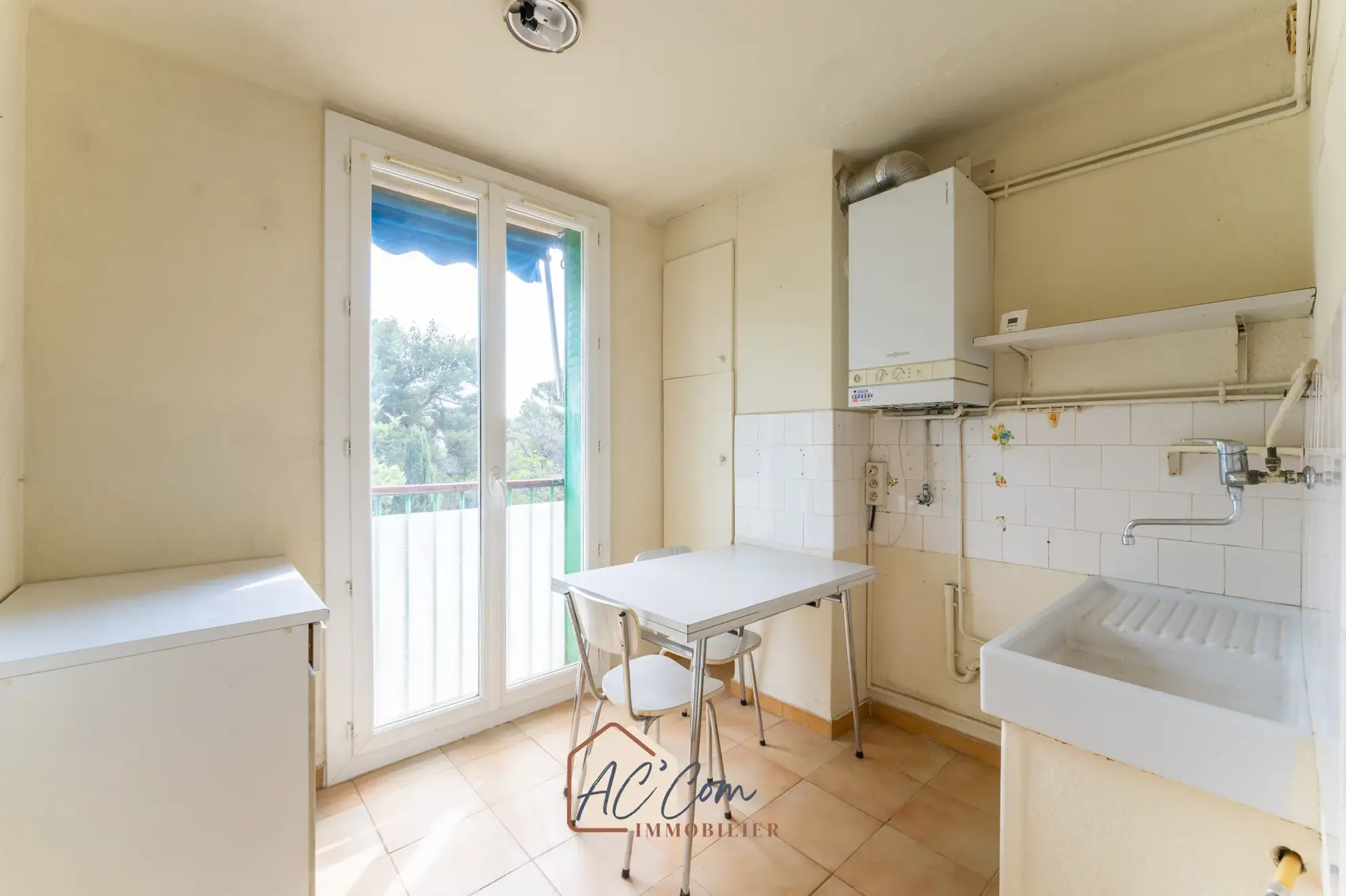 Appartement 4/5 pièces à Marseille - 81m² à rénover, calme et proche commodités 
