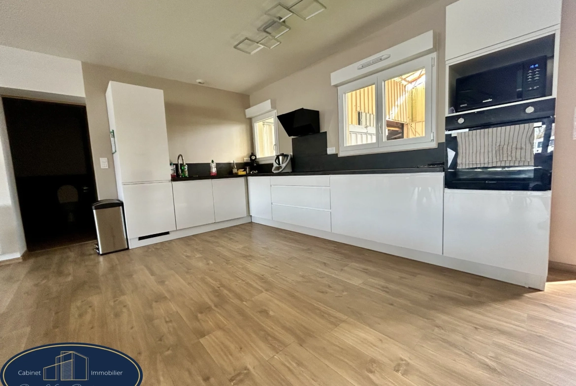 Maison semi-individuelle de plain-pied à Estrun, rénovation récente, 96 m² 