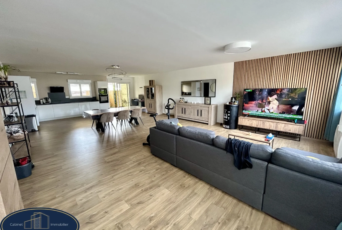Maison semi-individuelle de plain-pied à Estrun, rénovation récente, 96 m² 