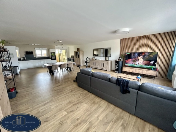 Maison semi-individuelle de plain-pied à Estrun, rénovation récente, 96 m²
