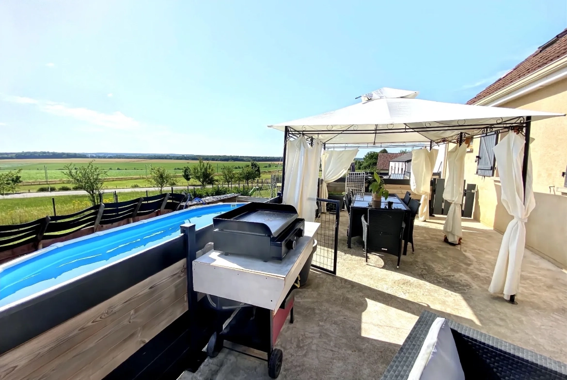 Maison moderne avec garage, piscine et jardin à Barisey-la-Côte près de Colombey-les-Belles 