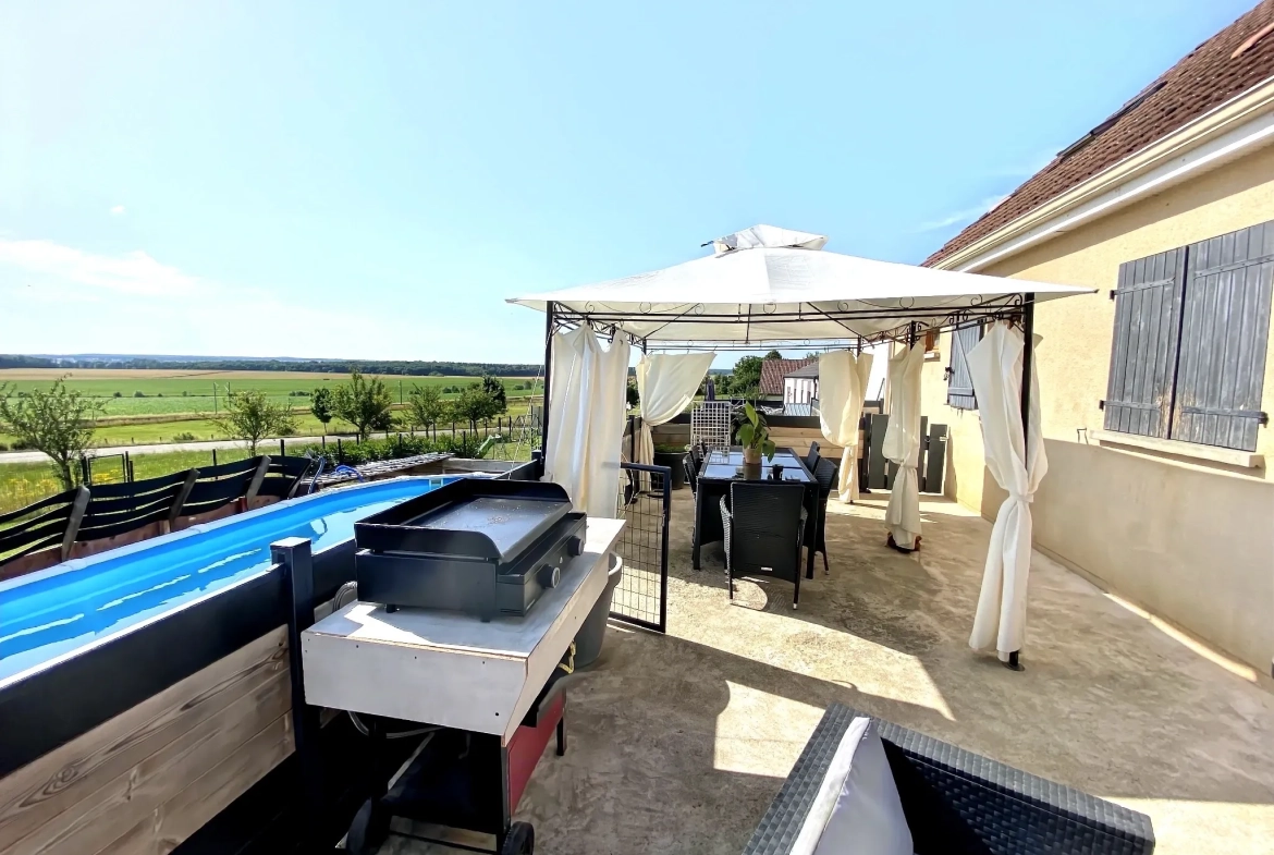 Maison moderne avec garage, piscine et jardin à Barisey-la-Côte près de Colombey-les-Belles 