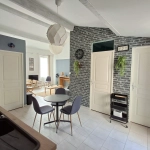 Appartement T1-2 de 41 m² avec balcon au dernier étage à La Ciotat