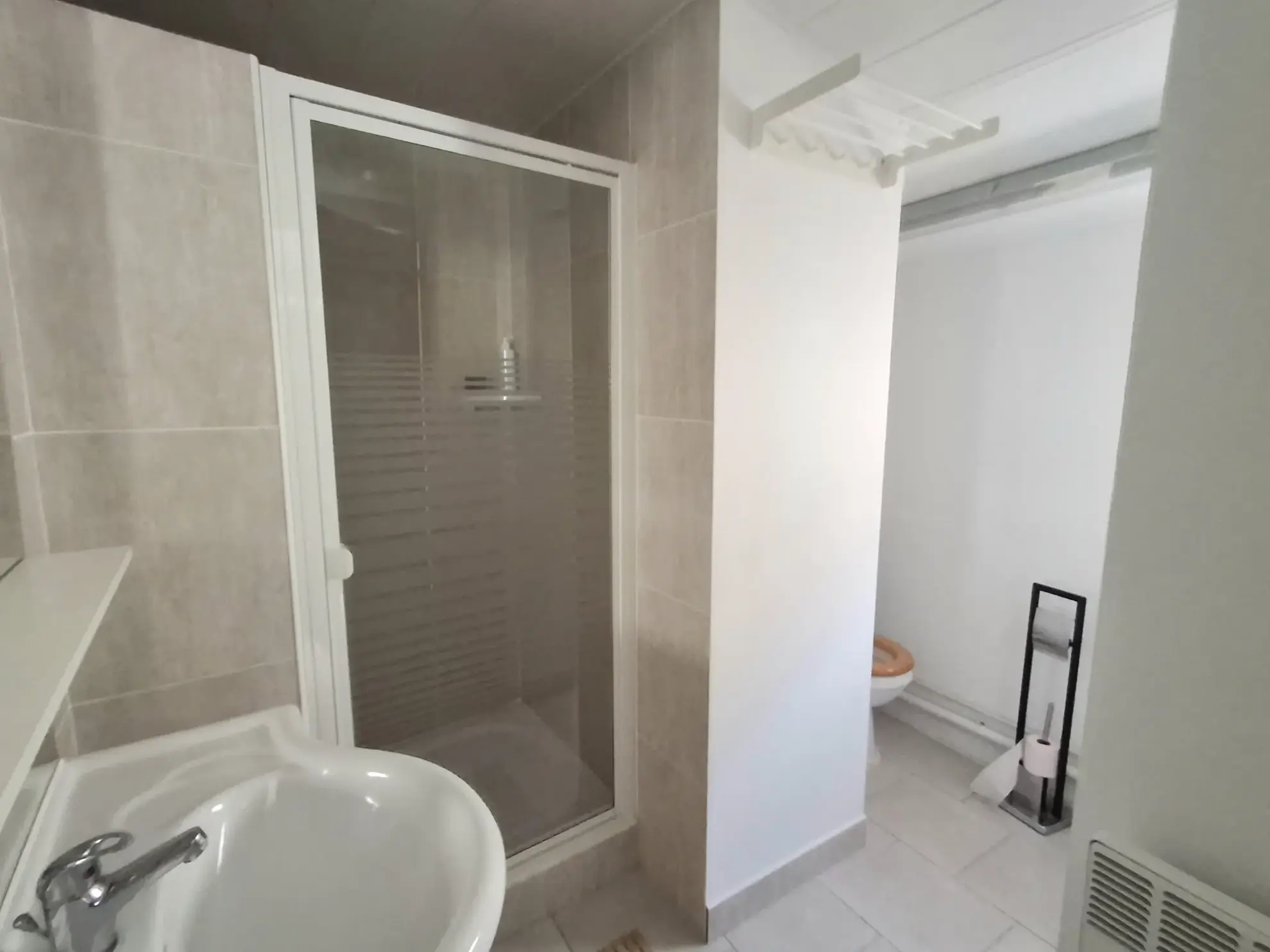 Appartement T1-2 de 41 m² avec balcon au dernier étage à La Ciotat 