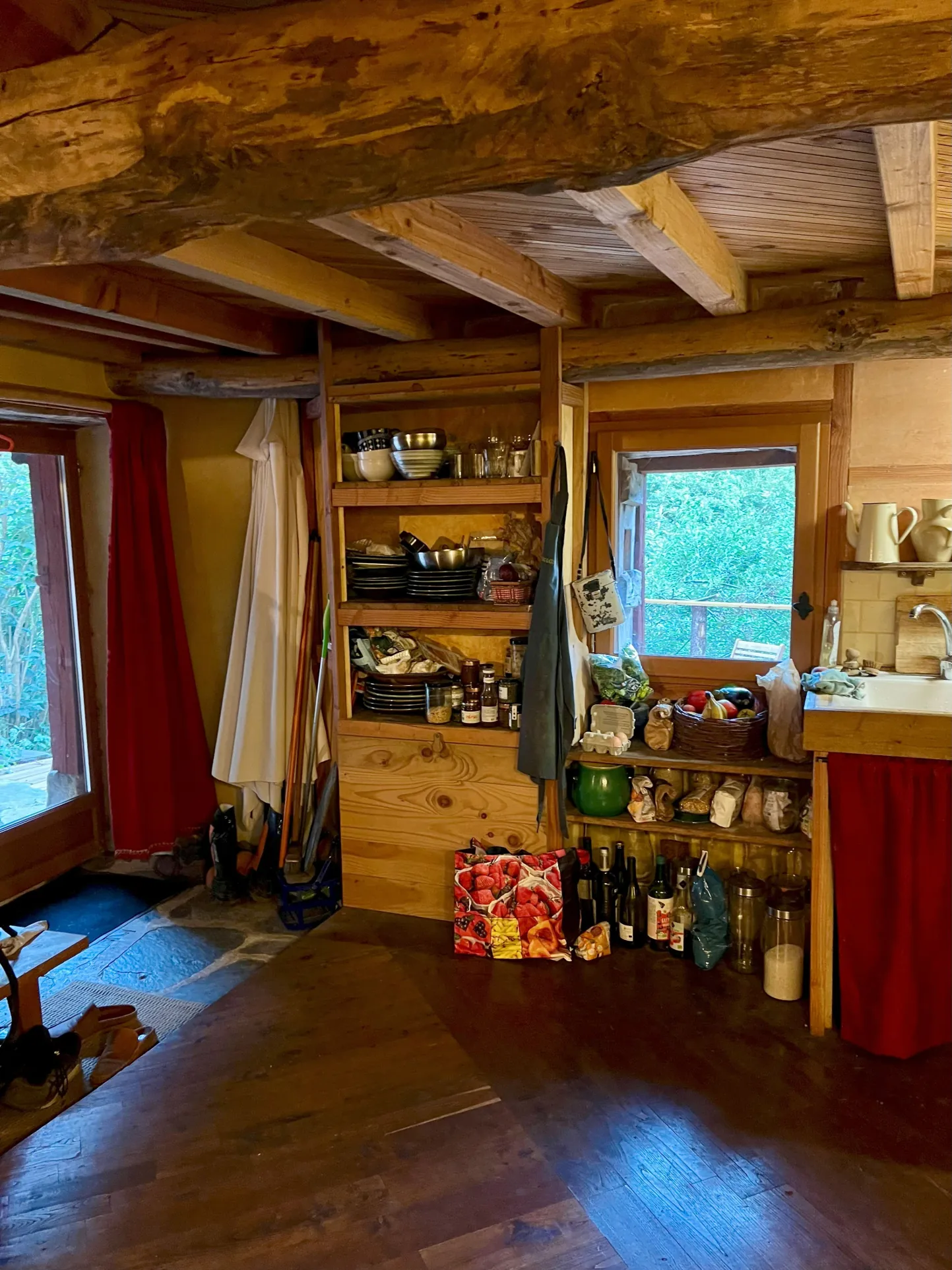 Ferme écologique et autonome de 42 m² dans les Pyrénées Ariégeoises 