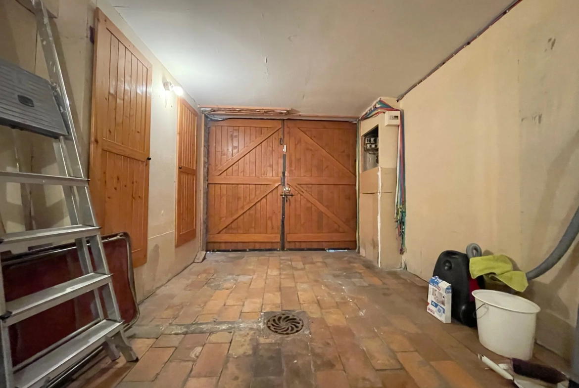 Charmante maison en bel étage à Roubaix avec jardin et garage, secteur Nouveau-Roubaix 