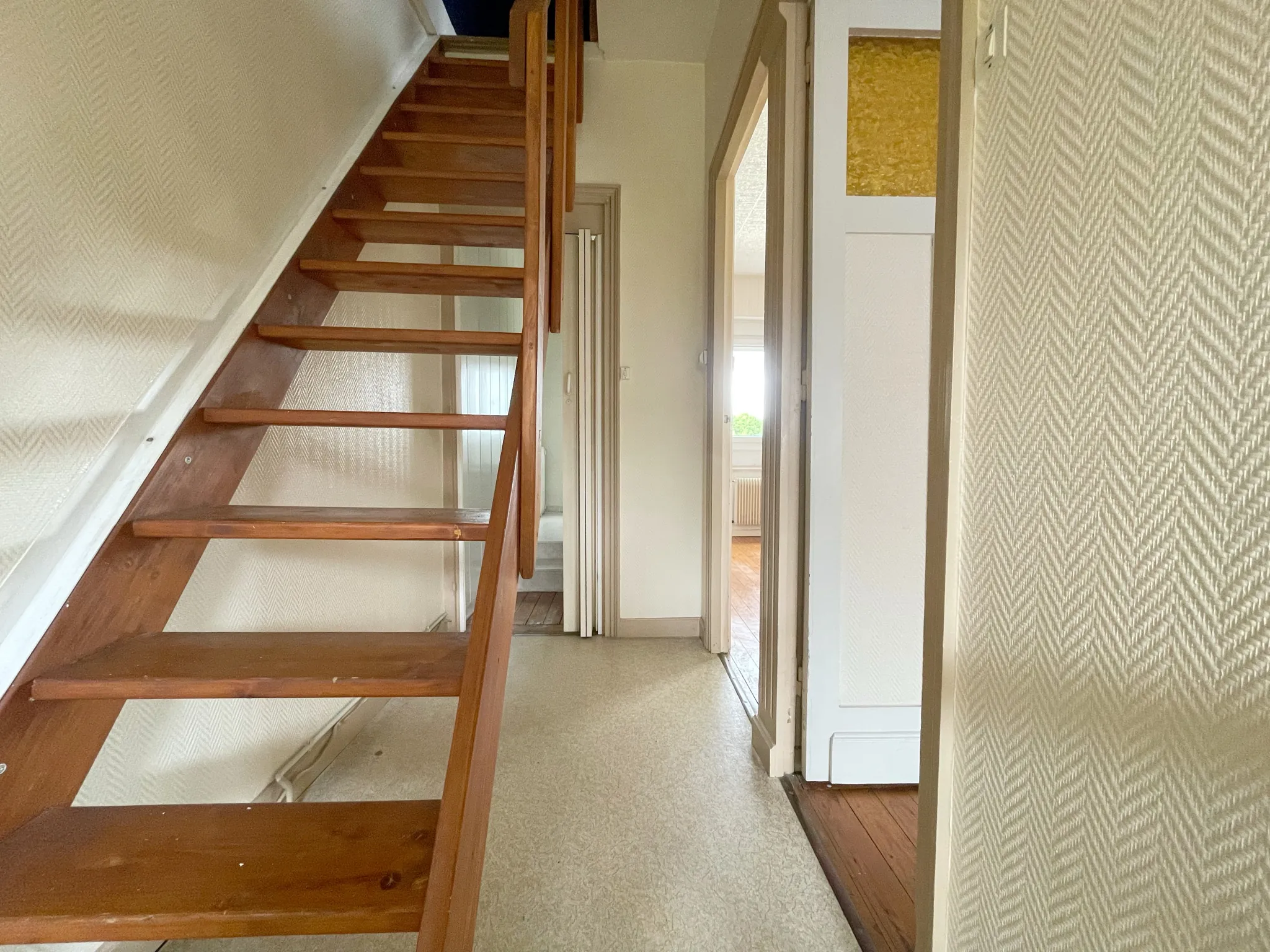 Charmante maison en bel étage à Roubaix avec jardin et garage, secteur Nouveau-Roubaix 