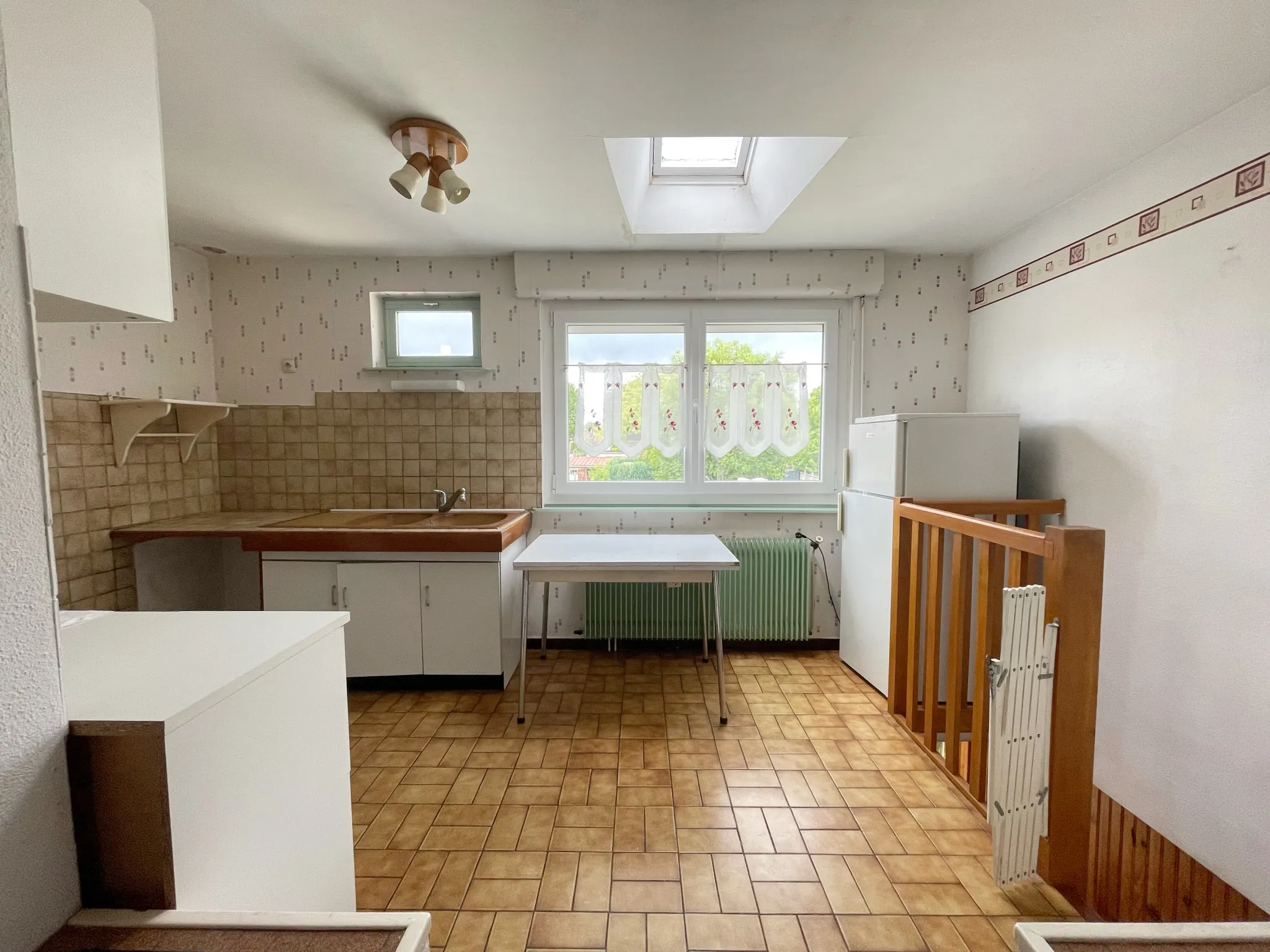 Charmante maison en bel étage à Roubaix avec jardin et garage, secteur Nouveau-Roubaix 