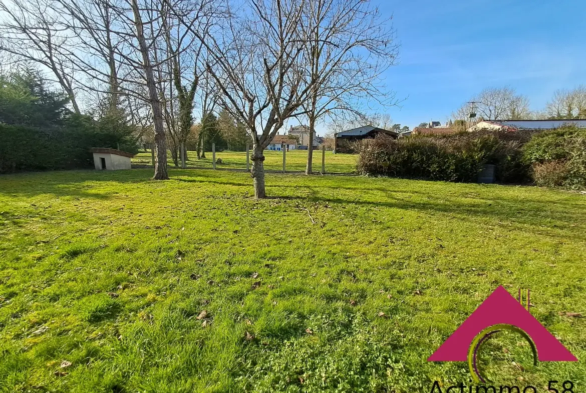 Longère de 124 m² avec 4 chambres, garage et terrasse à Dun-sur-Auron 