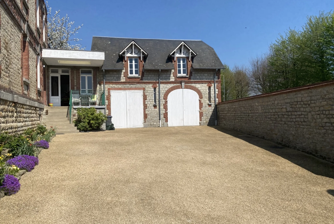 Grande maison Belle Époque de 7 chambres avec jardin à La Ferté-Macé 