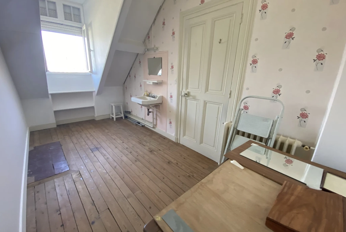 Grande maison Belle Époque de 7 chambres avec jardin à La Ferté-Macé 