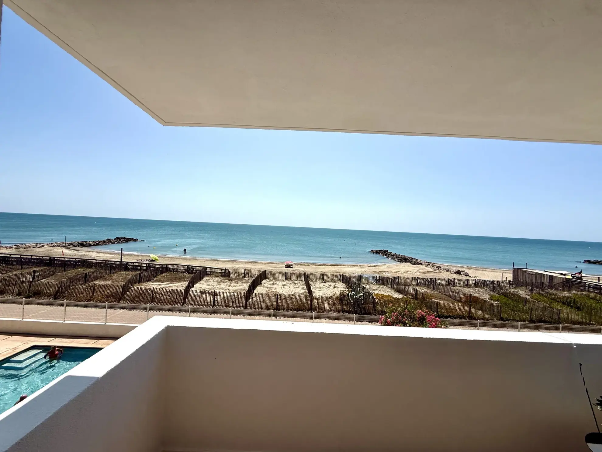 Appartement T2 vue mer à Frontignan Plage avec piscine et parking 