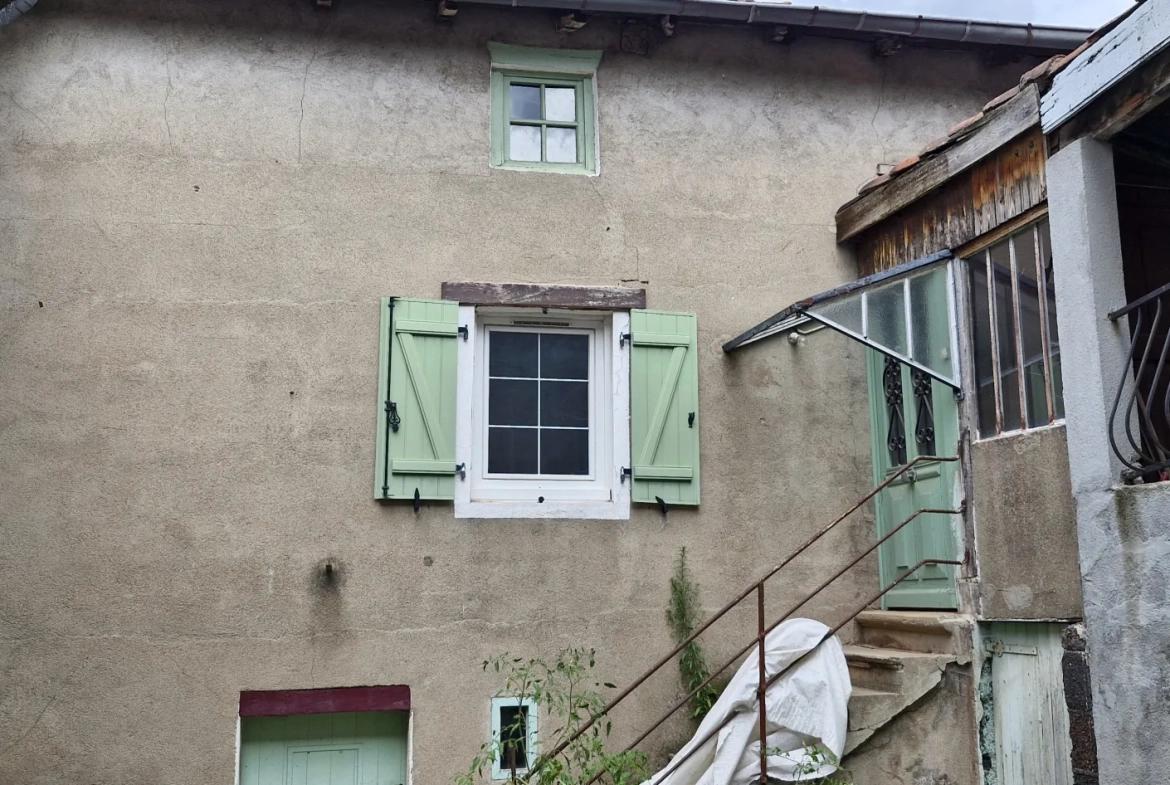 Vente d’un ensemble de deux maisons à Saint-Chamond avec terrain et garage 