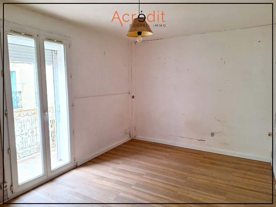 Immeuble de rapport à Beziers avec 4 appartements, proche du centre-ville 