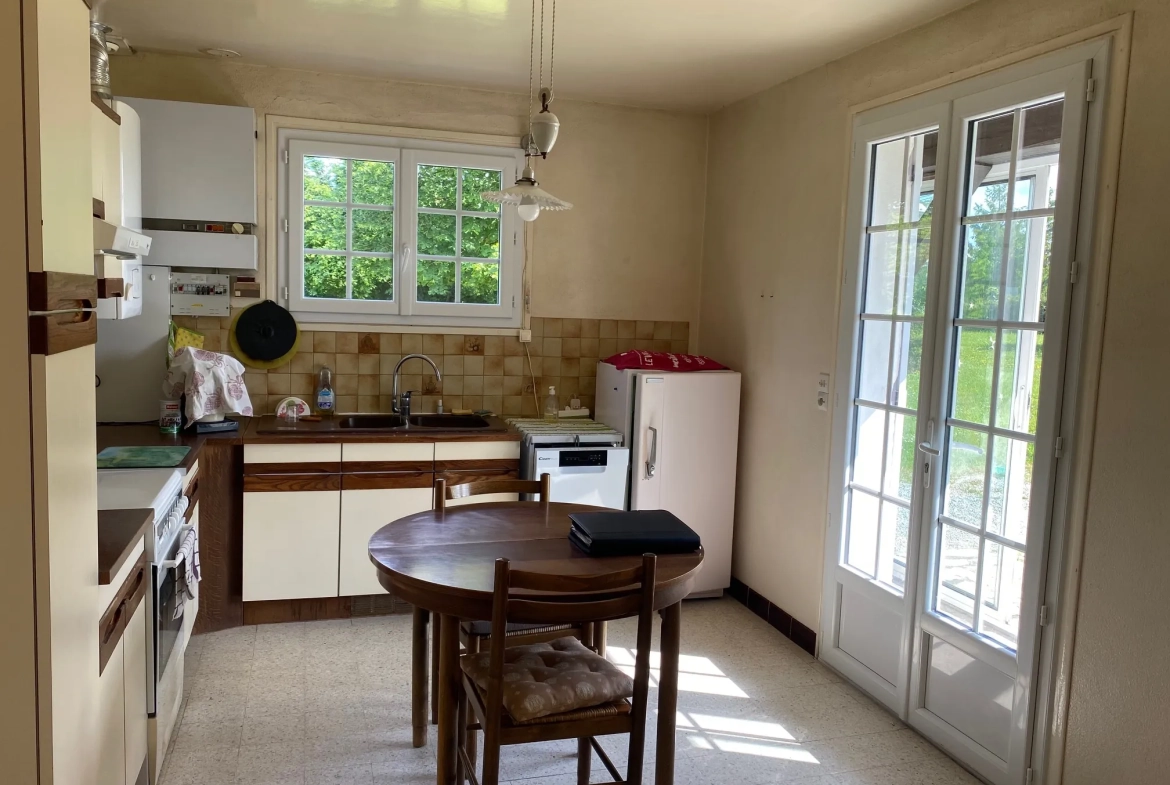 Belle maison périgourdine à Riberac avec terrasse et vue dégagée 