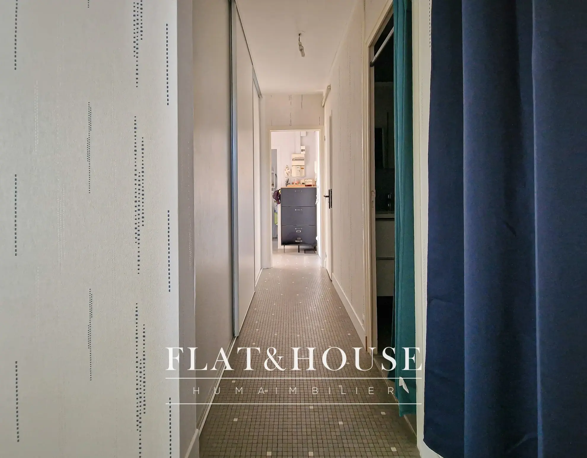 Appartement lumineux T3 à Rezé avec balcons, cave et parking, en parfait état 