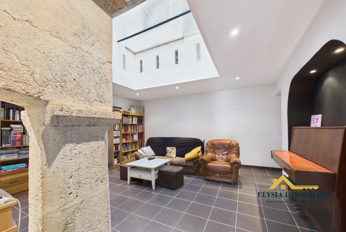 Achat maison de charme à Troussey avec vue sur la Meuse, 9 pièces, 259 m2 