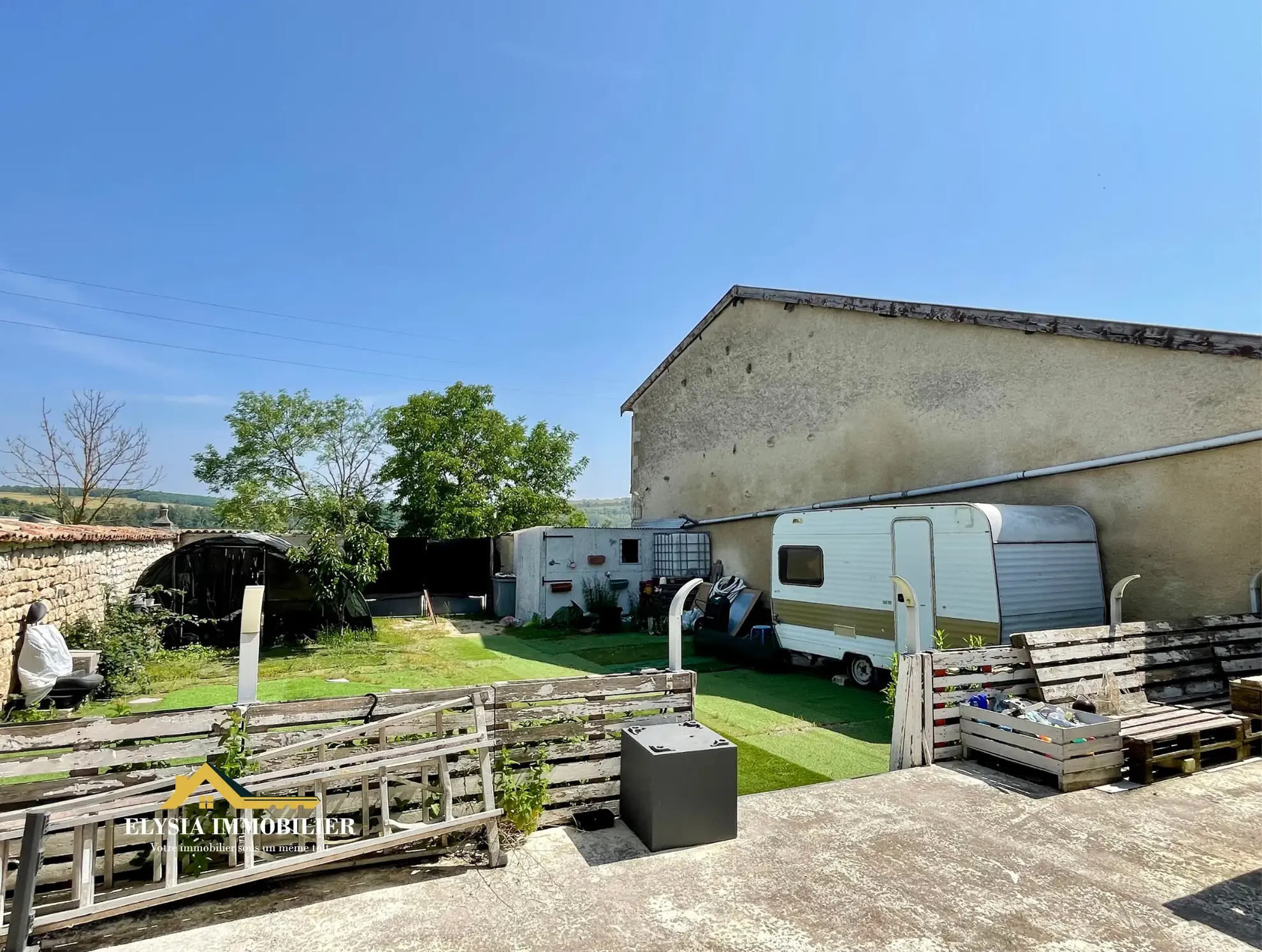 Achat maison de charme à Troussey avec vue sur la Meuse, 9 pièces, 259 m2 