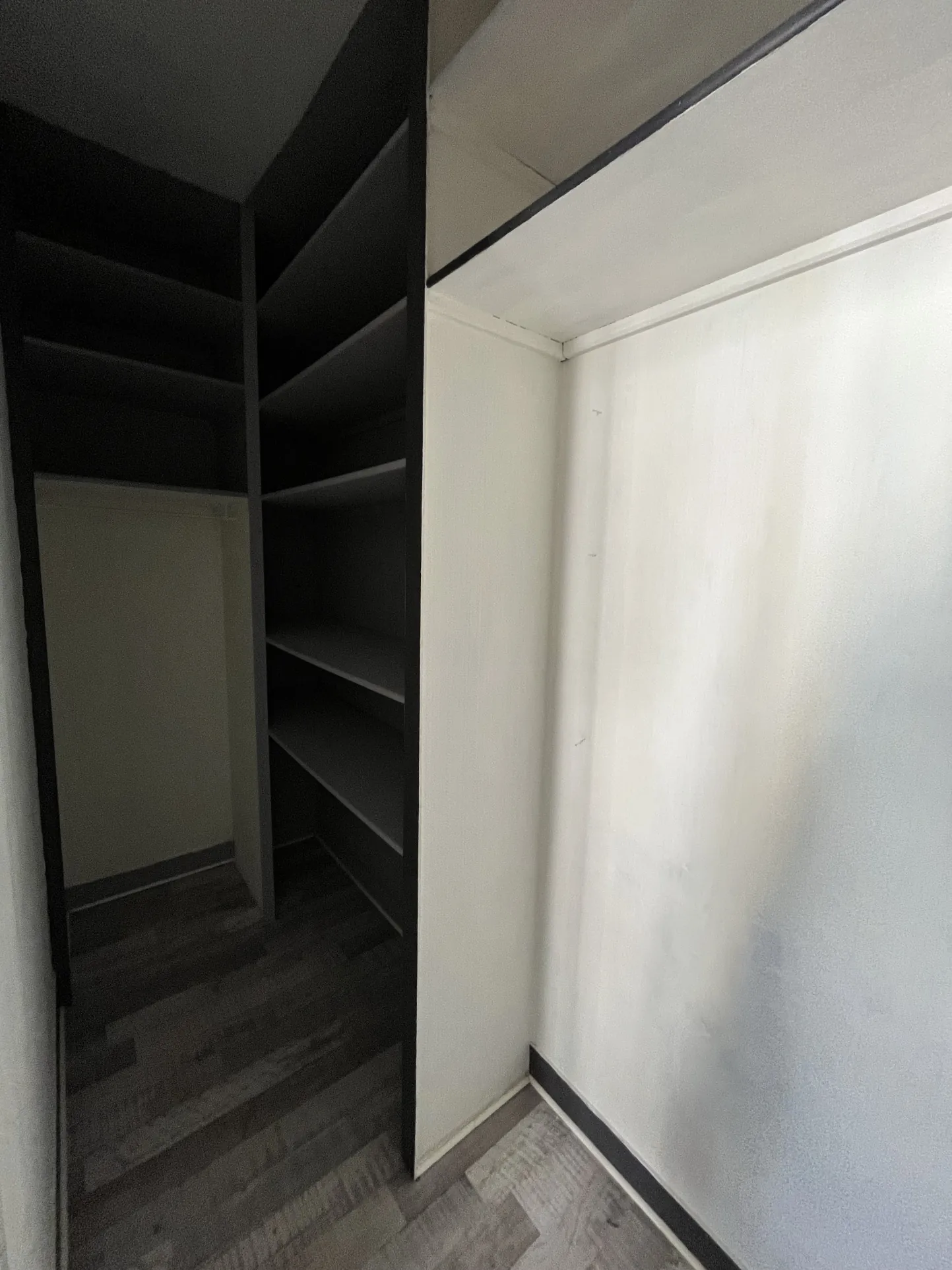 Lot immobilier avec local commercial et appartement loués à Elbeuf - 133 m² 