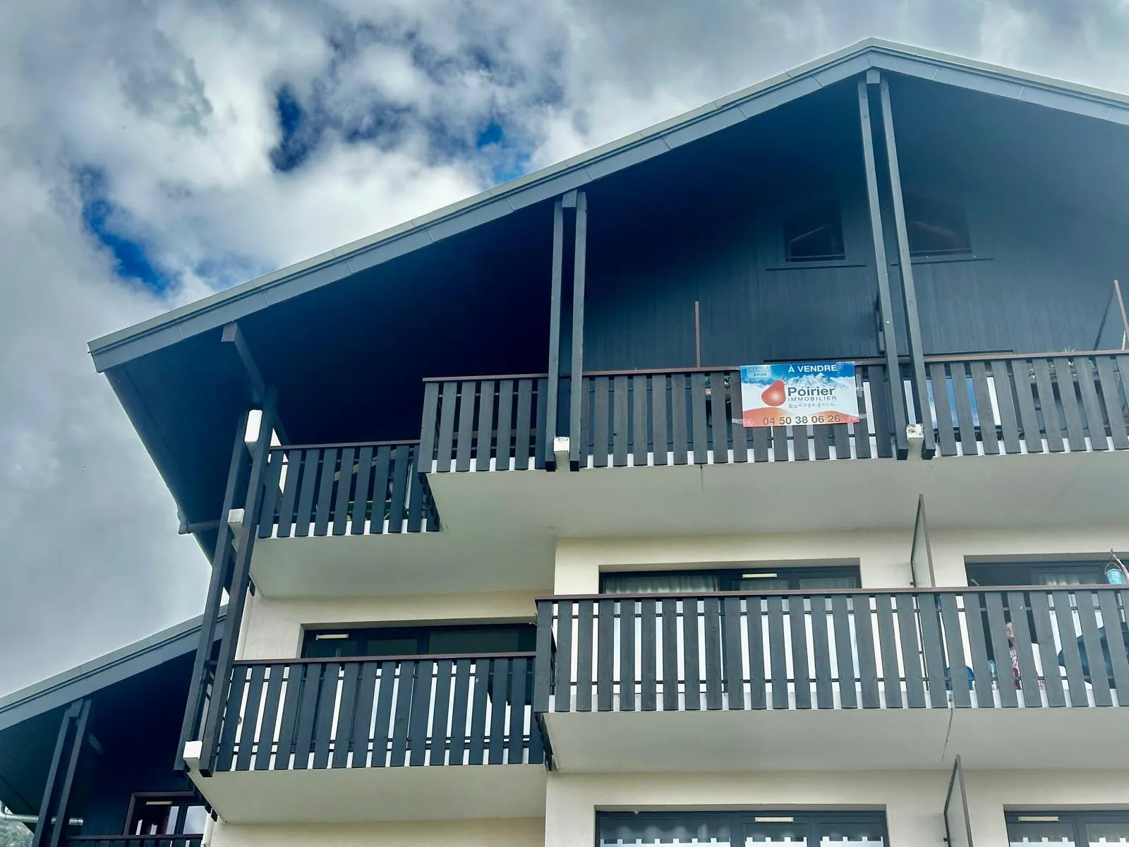 Appartement duplex avec vue lac à Thollon-les-Mémises près d'Evian 