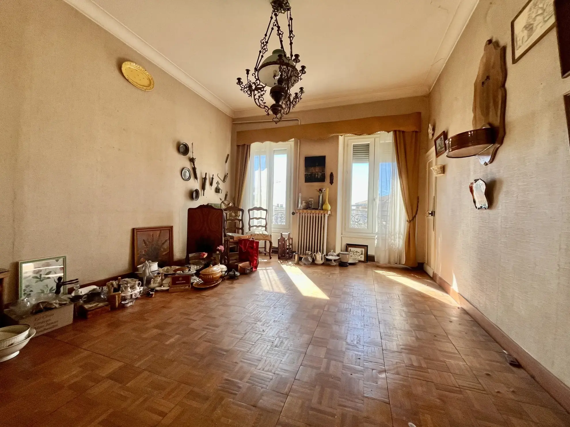 À VENDRE Appartement T3 à Nîmes - 84 m² avec grenier aménageable 
