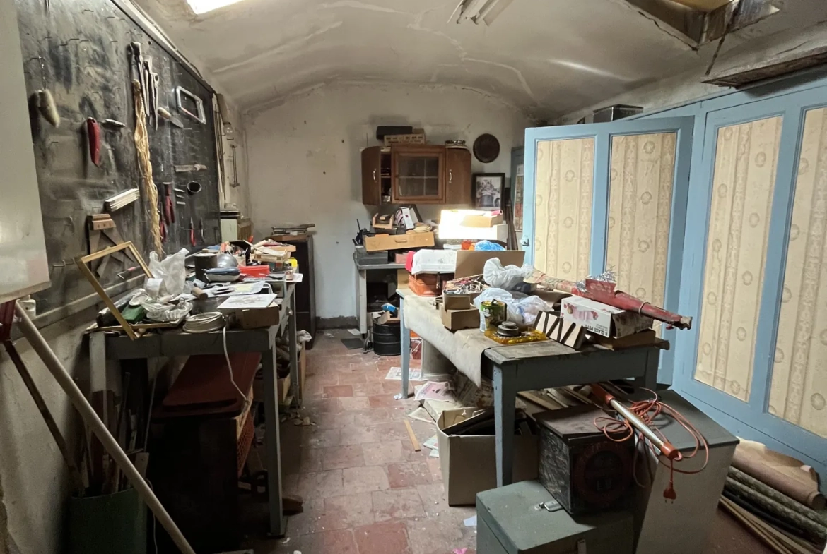 À VENDRE Appartement T3 à Nîmes - 84 m² avec grenier aménageable 