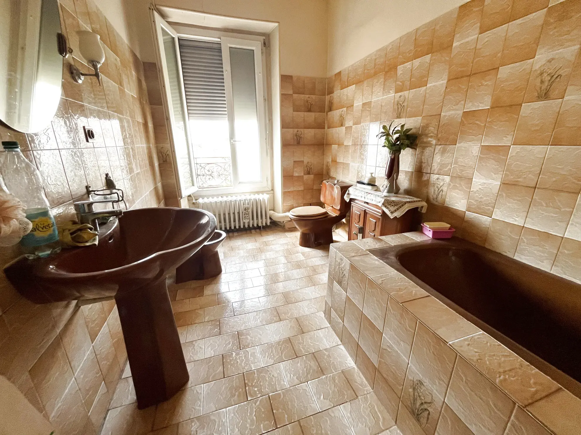À VENDRE Appartement T3 à Nîmes - 84 m² avec grenier aménageable 
