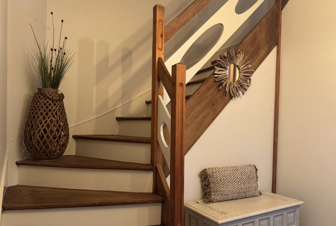 A vendre maison rénovée de 95 m² avec jardin proche Libourne 