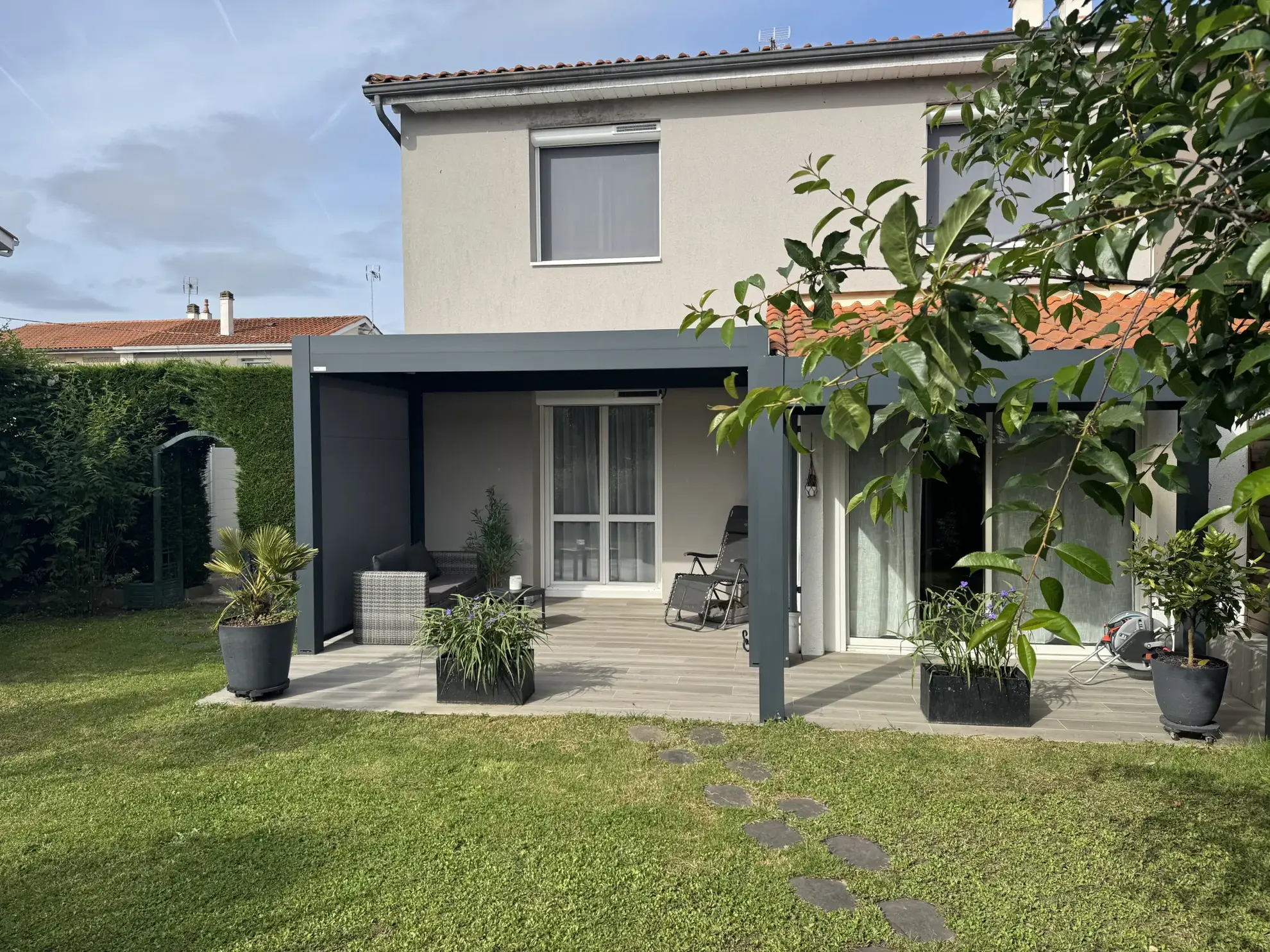 A vendre maison rénovée de 95 m² avec jardin proche Libourne 
