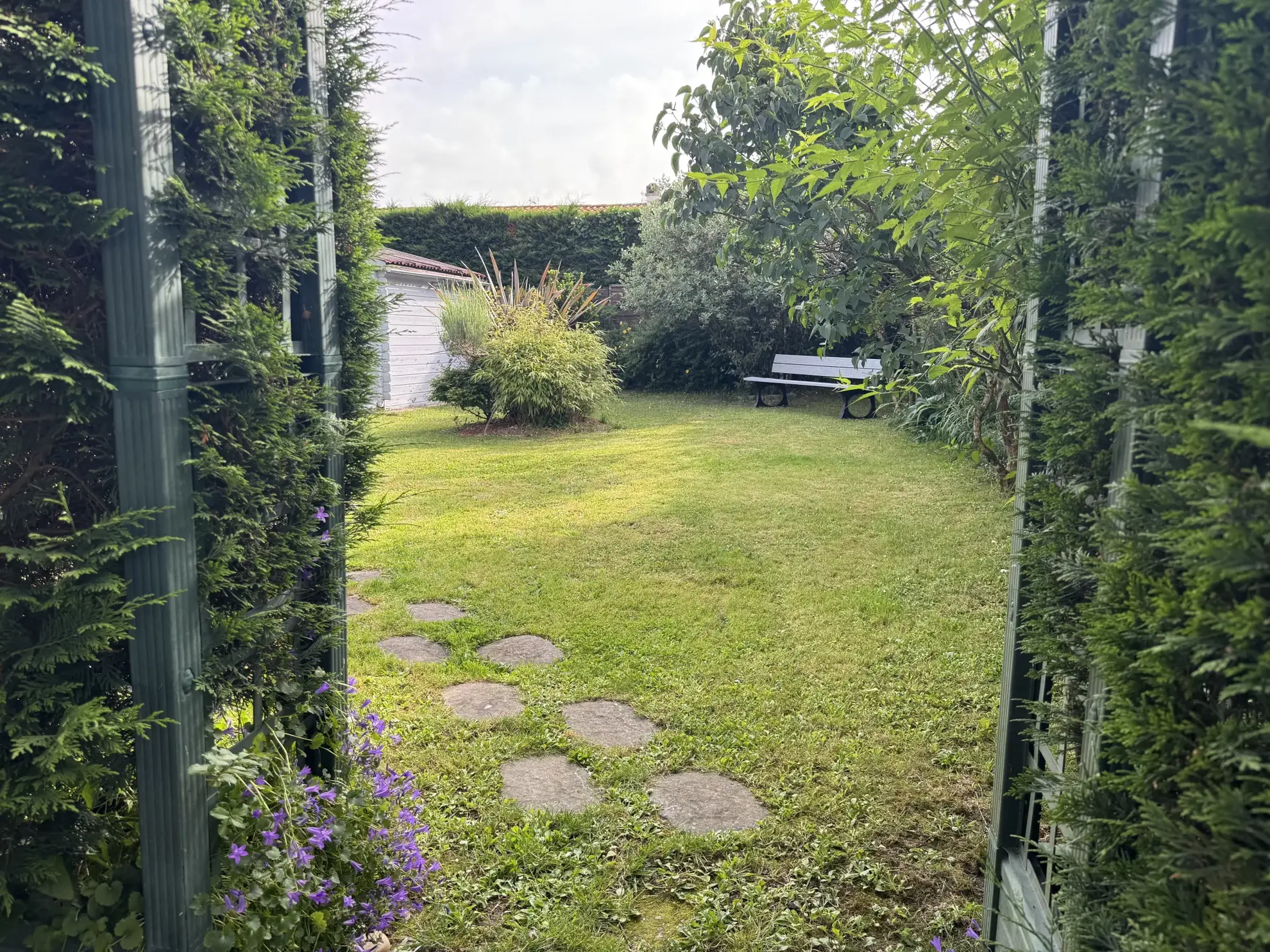 A vendre maison rénovée de 95 m² avec jardin proche Libourne 