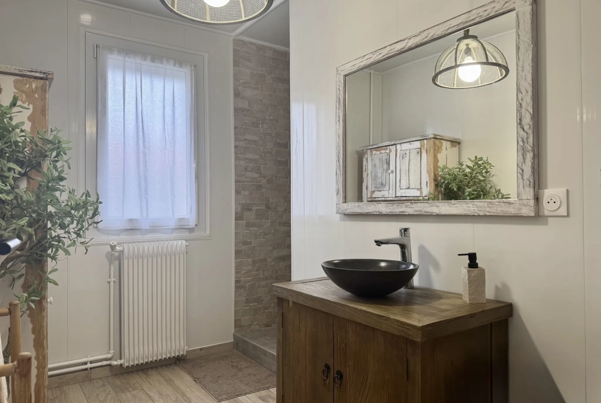 A vendre maison rénovée de 95 m² avec jardin proche Libourne 