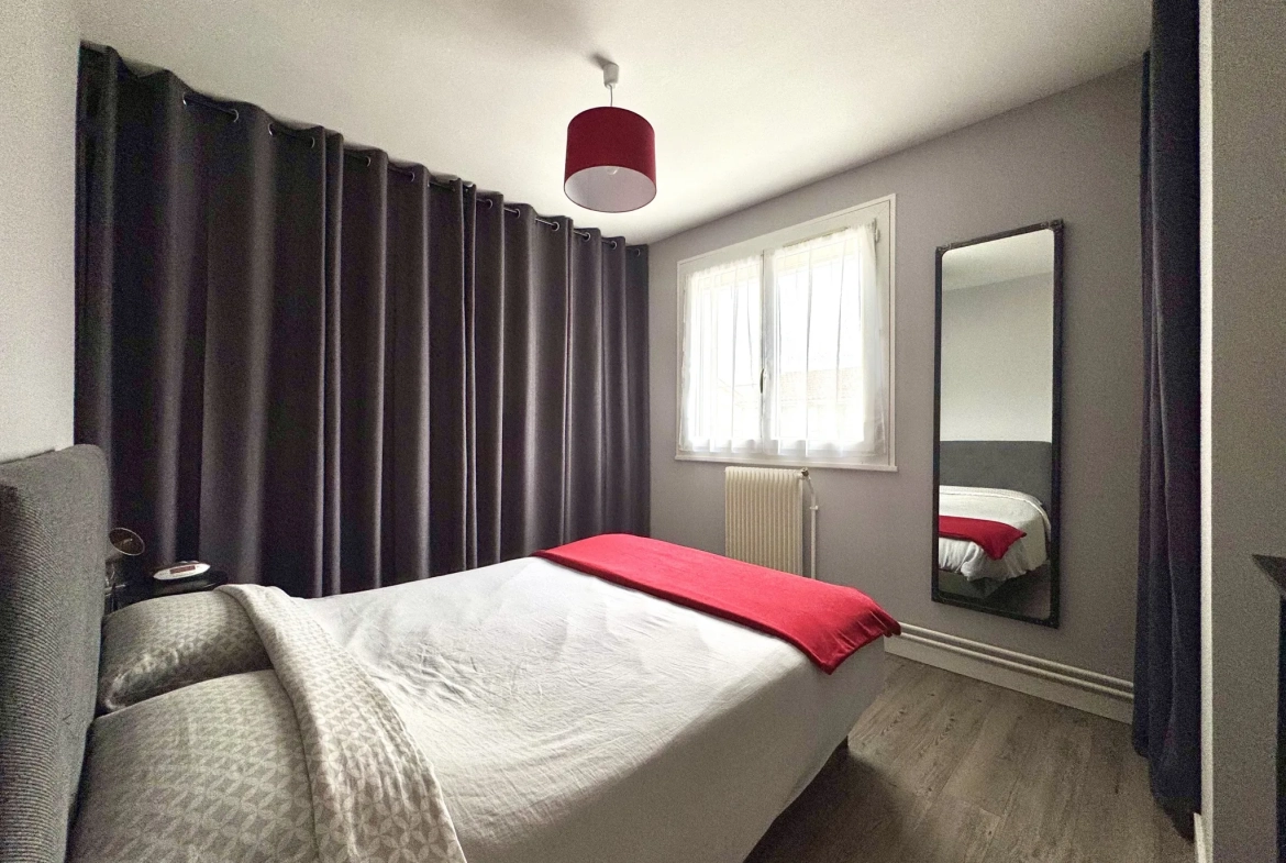 A vendre maison rénovée de 95 m² avec jardin proche Libourne 