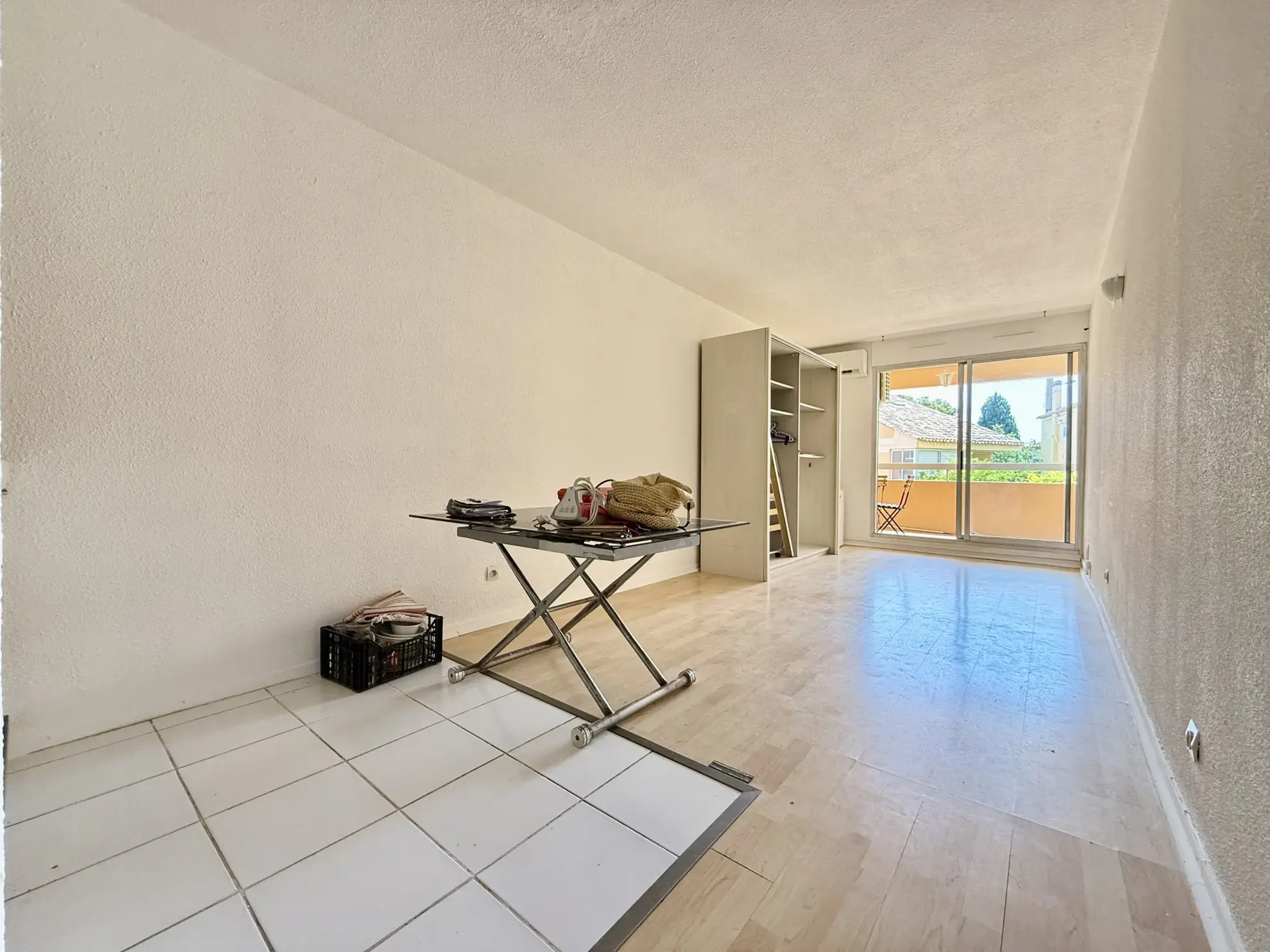 Studio à vendre à Bandol avec parking et proche des plages 