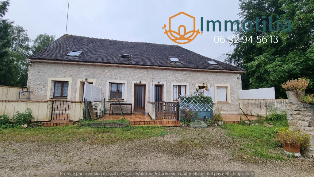 Immeuble de rapport à Donnemarie-Dontilly avec potentiel locatif proche Paris