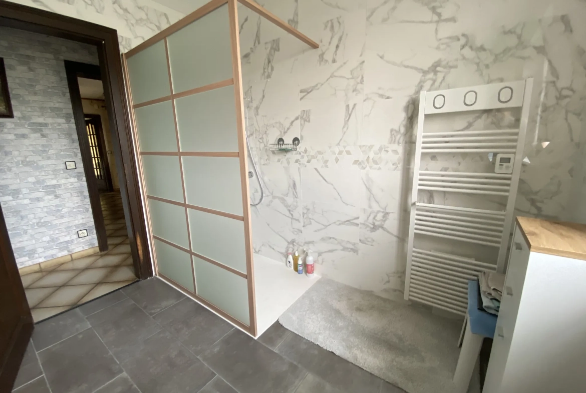 Maison individuelle 3 chambres avec garage et terrasse à Villing 